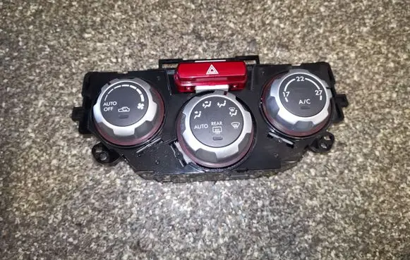Subaru Forester SH Climate control unit 72311SC060