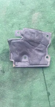 BMW 3 E90 E91 Heat shield in engine bay 7059273