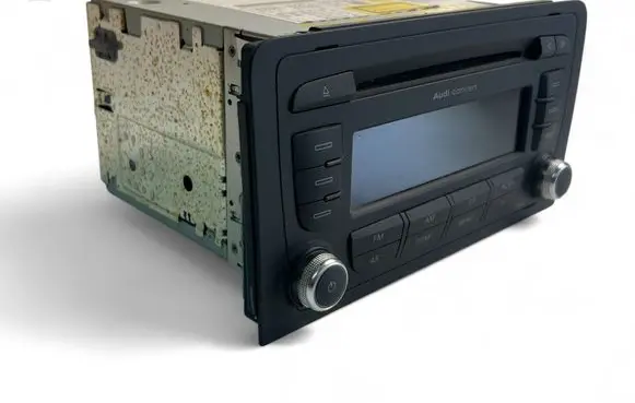 Audi A3 S3 8P Radio/CD/DVD/GPS head unit 8P0035186AB