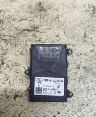 Headlight ballast module Xenon
