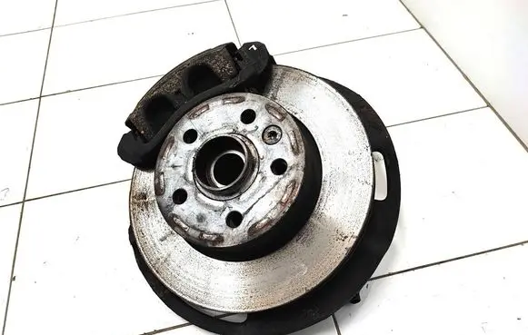 Volkswagen Crafter Front wheel hub 