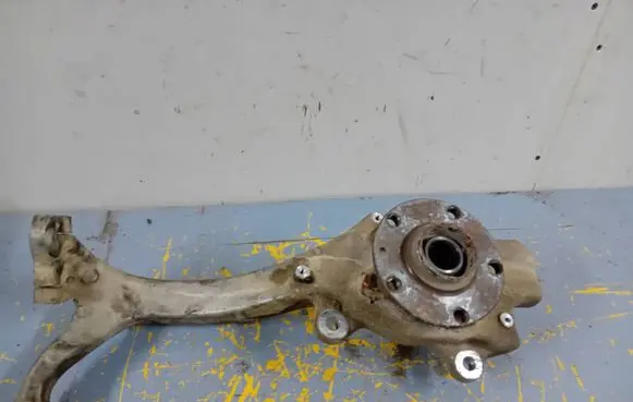 Audi A6 S6 C6 4F Front wheel hub spindle knuckle R4F0258