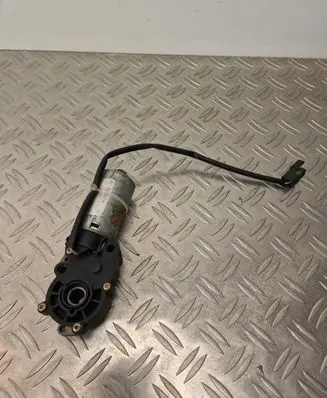 Audi A8 S8 D2 4D Seat adjustment motor 0390201629