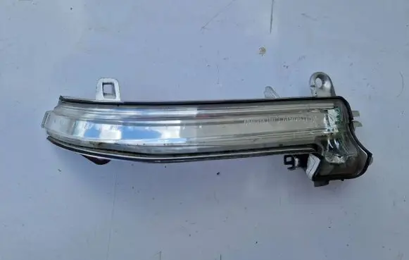 BMW 1 F20 F21 Mirror indicator light 7280772 2020-3102