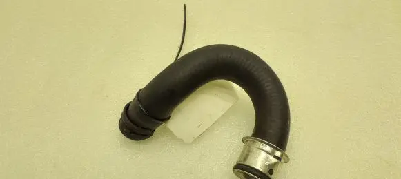 Porsche Panamera (970) Engine coolant pipe/hose 97010643001