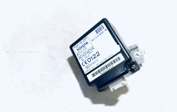 Toyota Yaris Door control unit/module 619825000 619825-000