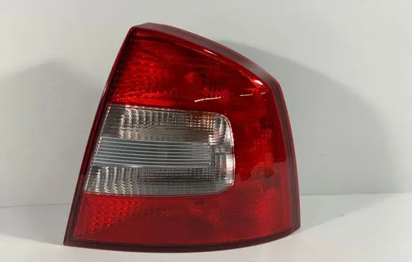 Skoda Octavia Mk2 (1Z) Rear/tail lights 1Z5945096B 1Z5945112B
