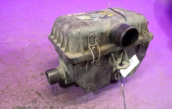 Fiat Seicento/600 Air filter box 7717551