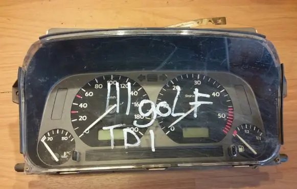 Volkswagen Golf III Speedometer (instrument cluster) 1H0919860H