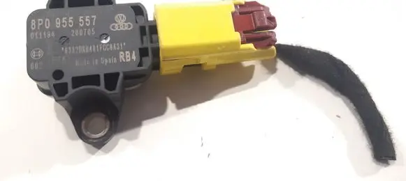 Audi A3 S3 8P Airbag deployment crash/impact sensor 8P0955557