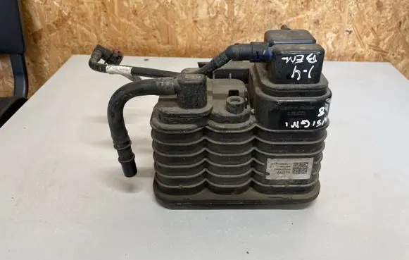 Active carbon filter fuel vapour canister