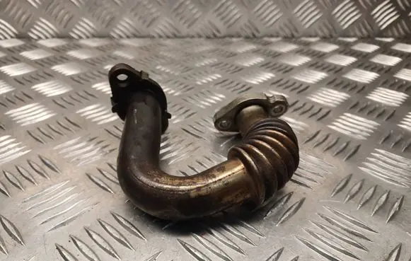 Volkswagen Polo V 6R EGR valve line/pipe/hose 03P131521B