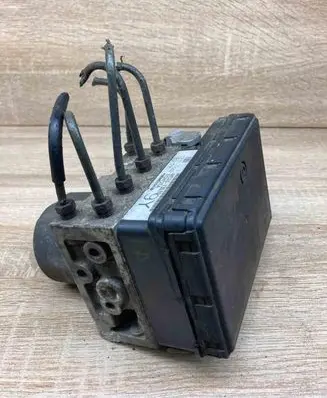 Toyota Corolla E120 E130 ABS Pump 8954113040 4451013070 WITHPLUG