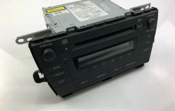 Toyota Prius (XW30) Radio/CD/DVD/GPS head unit 8612047340 F2271