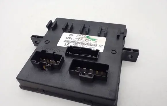 Audi Q7 4L Comfort/convenience module 4F0907279A 4F0910279J F005V00618