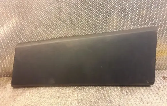 (B) pillar trim (bottom)