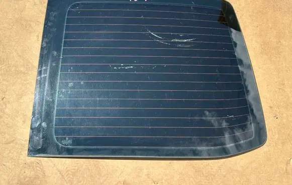 Volkswagen Transporter - Caravelle T5 Loading door trunk window/glass 7H1845502