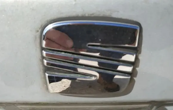 Seat Toledo II (1M) Manufacturer badge logo/emblem 