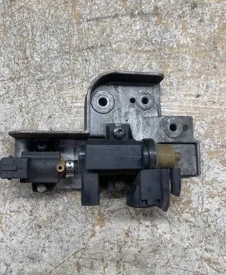 Volvo XC60 Turbo solenoid valve 03L117021C