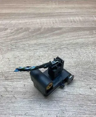 BMW 3 E90 E91 Airbag deployment crash/impact sensor 6911003 0285003900