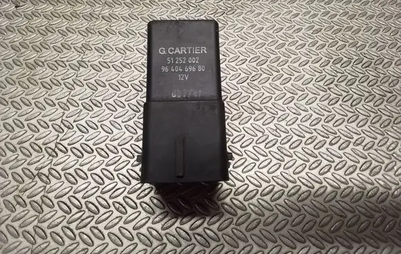 Citroen Jumpy Glow plug pre-heat relay 51252002 9640469680