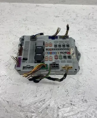 Jaguar XF X250 Fuse module 9X2314D628AC