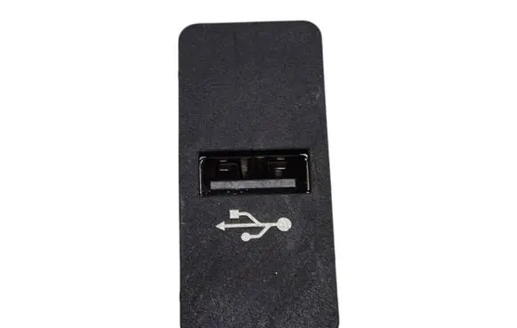 BMW 3 F30 F35 F31 USB socket connector 9230248 84109230248
