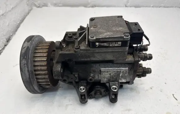 Audi A6 Allroad C5 Fuel injection high pressure pump 0470506030 059130106