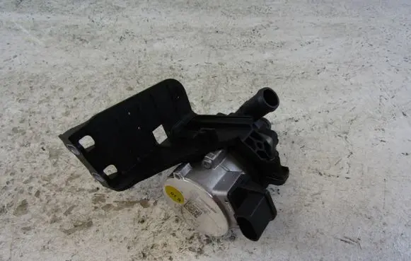 Audi Q7 4M Electric auxiliary coolant/water pump 4M0965567