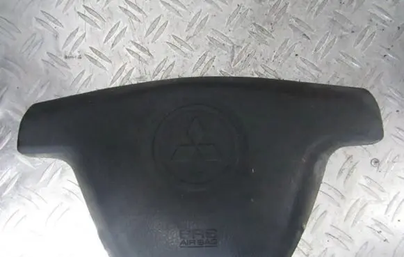 Mitsubishi Lancer Steering wheel airbag mr955737