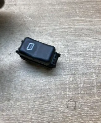 Mercedes-Benz E W124 Electric window control switch 1248200510