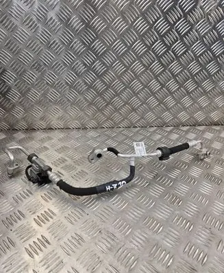 Porsche Cayenne (9Y0 9Y3) Air conditioning (A/C) pipe/hose 8R0260696A
