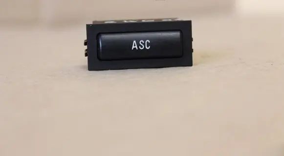 Traction control (ASR) switch