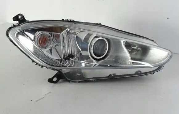 Maserati GranTurismo Headlight/headlamp