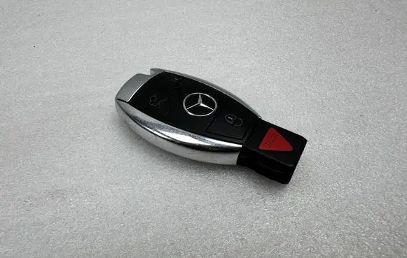 Mercedes-Benz S W222 Ignition key/card 557