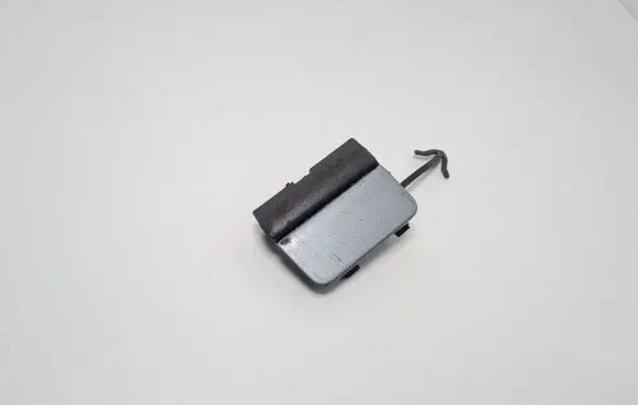 Volkswagen Touareg I Front tow hook cap/cover 7L6807186RH