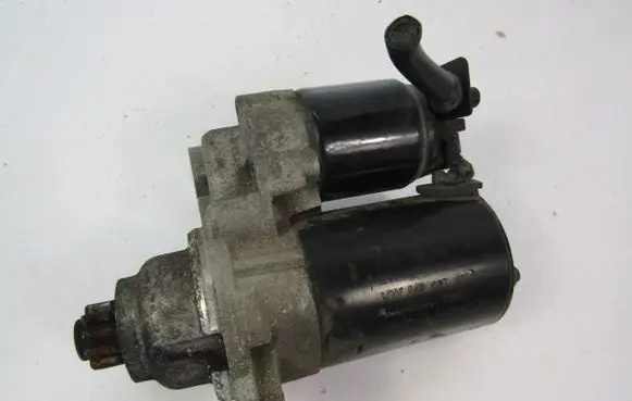 Skoda Fabia Mk1 (6Y) Starter motor 