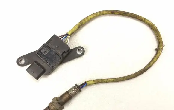 Mercedes-Benz Sprinter W907 W910 Lambda probe sensor A0009059813 20260331HCR1022 221296652