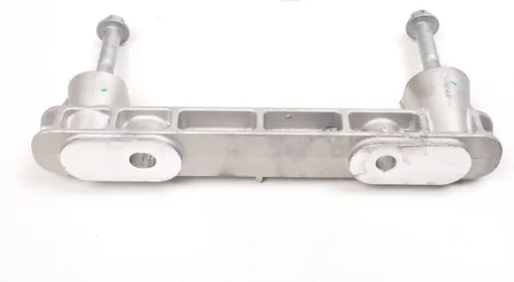 Volvo XC40 Engine mount bracket 32137504