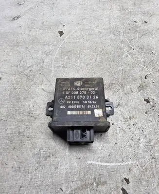 Mercedes-Benz E W211 Light module LCM 5DF00827802 0000785176 A2118703126