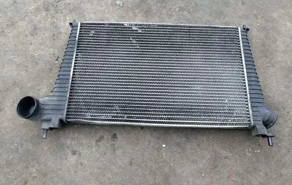 Saab 9-5 Coolant radiator