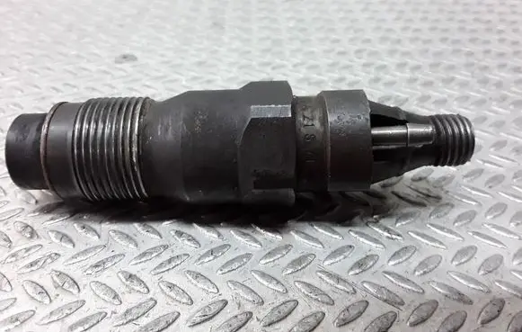 BMW 5 E39 Fuel injector KCA21S71