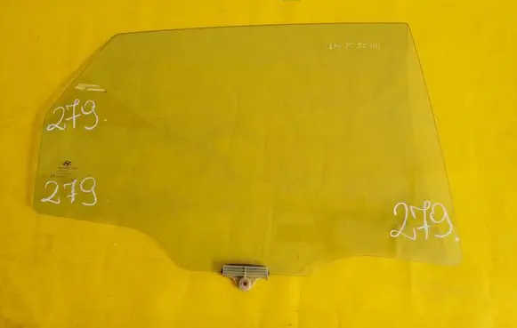 Hyundai i30 Rear door window glass