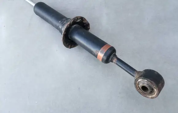 Lexus GX J120 Front shock absorber/damper 4851060121