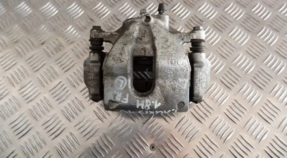 Toyota Auris 150 Front brake caliper 4775042090 4775042091