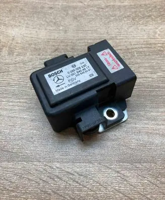 Mercedes-Benz E W210 Yaw turn rate sensor 0015404517 0265005230