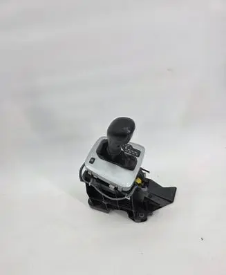 Volvo XC90 Gear shifter/selector P08699410