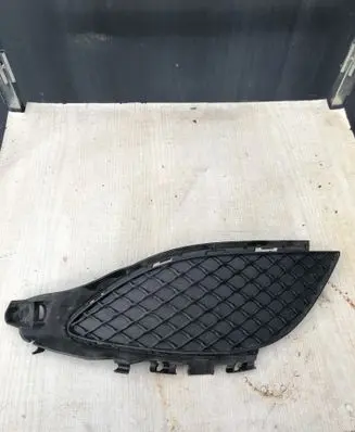 Mercedes-Benz A W176 Front bumper lower grill A1768850422