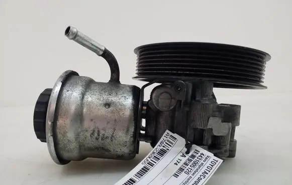 Toyota Corolla Verso AR10 Power steering pump 4431005120