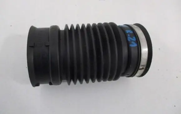 Air intake hose/pipe